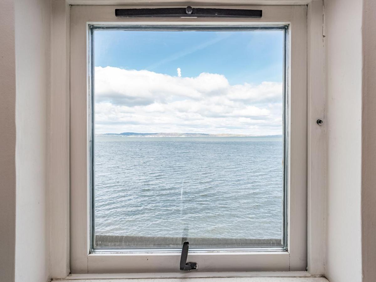 Pass The Keys Stunning Flat With Sea View And Parking Apartment EDI Exterior photo